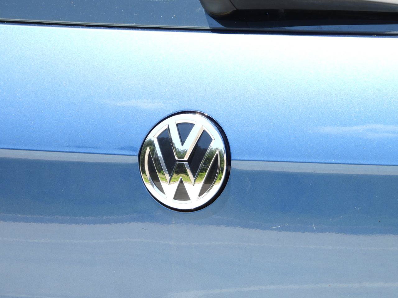 Used 2017 Volkswagen Golf Wolfsburg Edition FWD image 12
