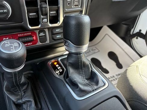 Used 2025 Jeep Wrangler Unlimited Sport S 4xe image 38