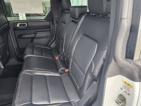 New 2025 Ford Bronco Badlands w/ Sasquatch Package image 12