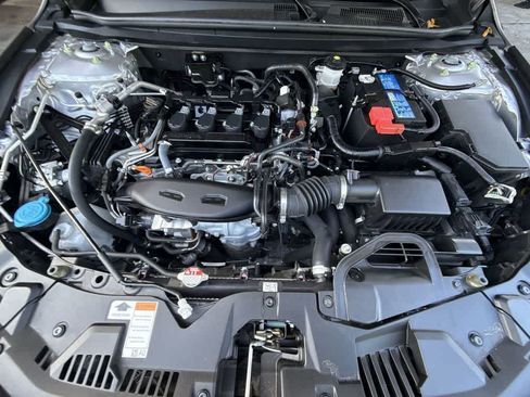 Used 2024 Honda Accord EX image 12