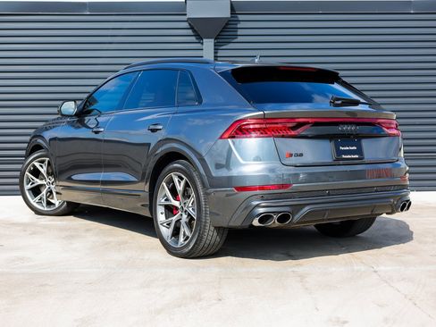Used 2023 Audi SQ8 Prestige image 3