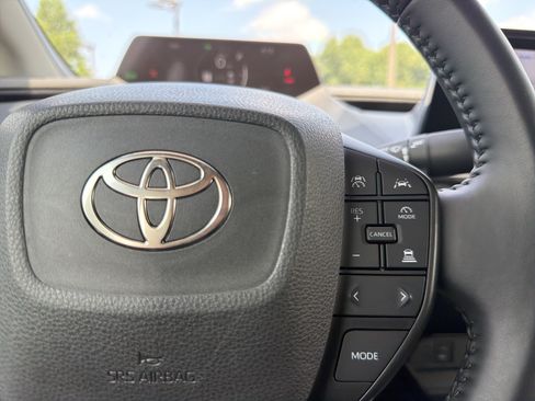 Certified 2024 Toyota Prius LE FWD image 11