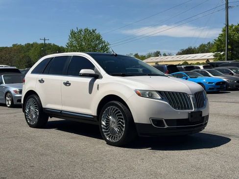 Used 2015 Lincoln MKX FWD w/ Equipment Group 102A image 7