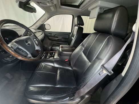 Used 2008 GMC Yukon Denali image 16