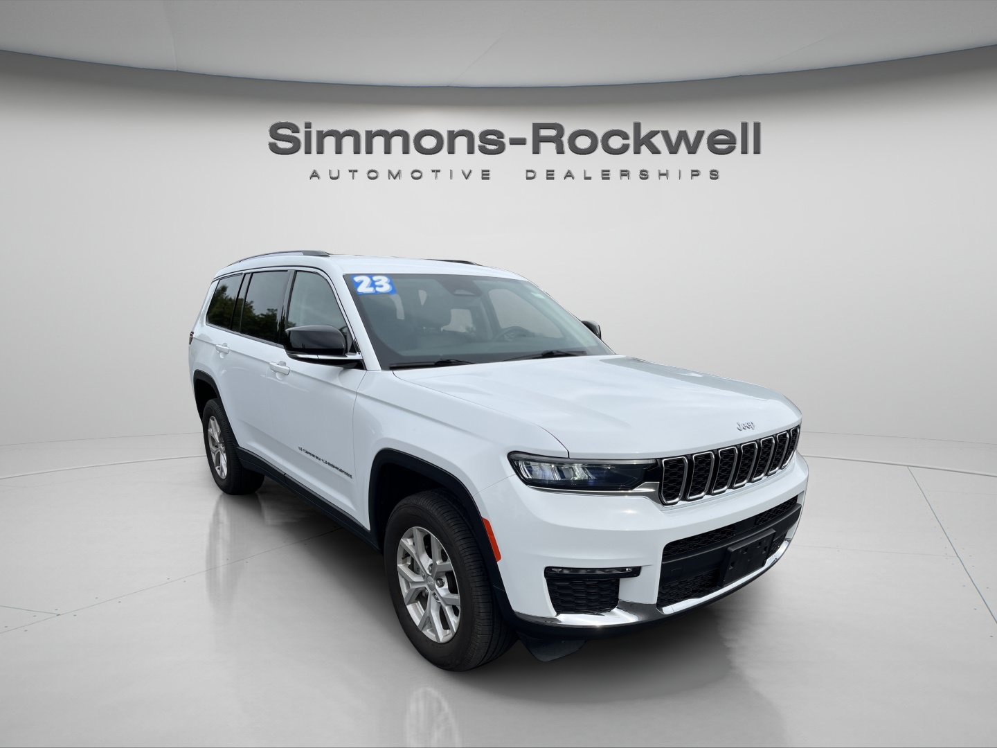 Used 2023 Jeep Grand Cherokee L Limited AWD/4WD image 7
