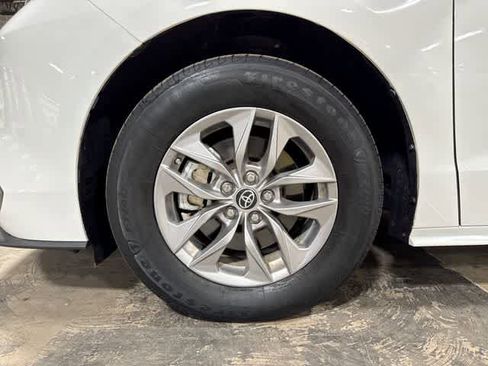 Certified 2022 Toyota Sienna LE FWD image 10