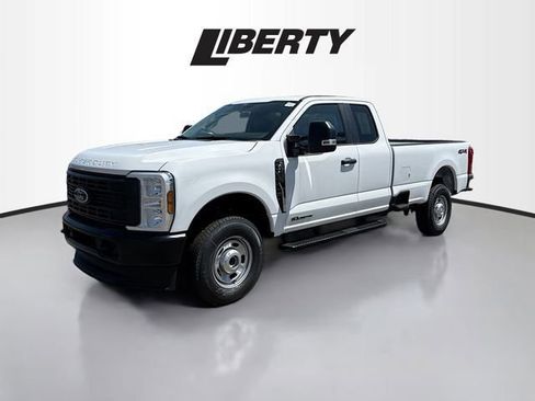 New 2025 Ford F250 XL AWD/4WD image 3