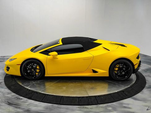 Used 2018 Lamborghini Huracan LP 580-2 image 11