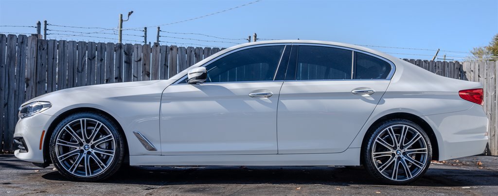 Used 2017 BMW 540i RWD image 2