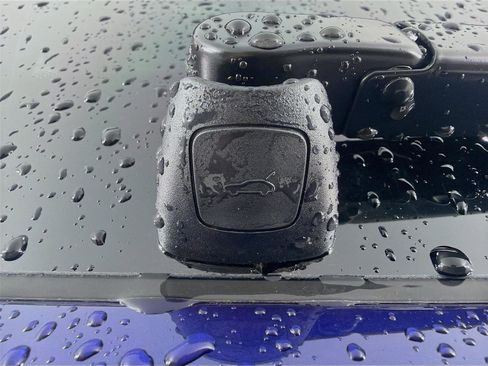 New 2026 Porsche Macan image 25