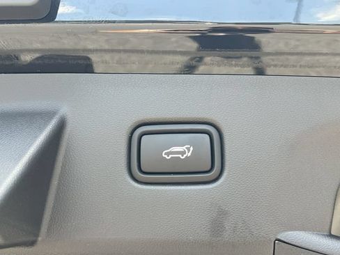 Used 2025 Hyundai Tucson Limited AWD/4WD image 43