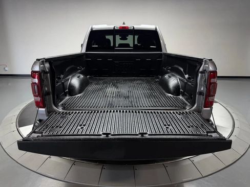 Used 2020 RAM 1500 Laramie AWD/4WD image 14