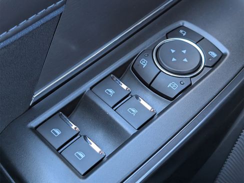 New 2025 Ford F150 Platinum w/ FX4 Off-Road Package image 21