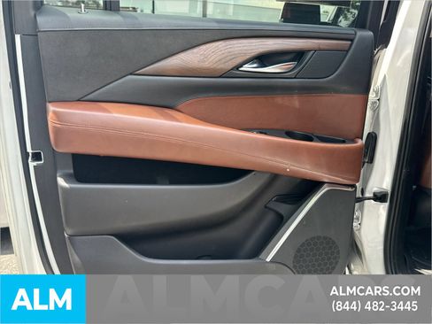 Used 2020 Cadillac Escalade ESV Luxury RWD image 26