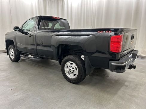 Used 2018 Chevrolet Silverado 2500 LT AWD/4WD image 3