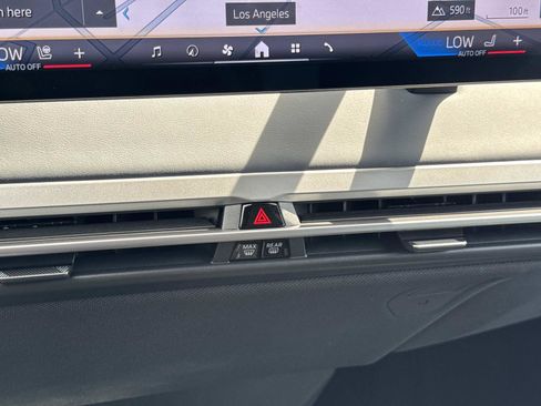 Used 2026 BMW iX xDrive60 image 20