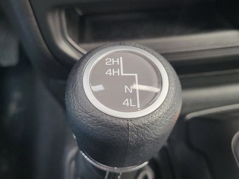 New 2026 Jeep Gladiator Sport AWD/4WD image 16