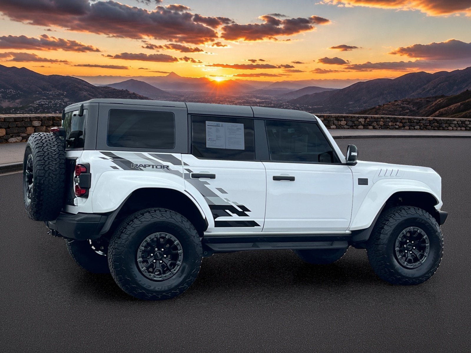 Used 2024 Ford Bronco Raptor w/ Interior Carbon Fiber Pack 6 AWD/4WD image 5