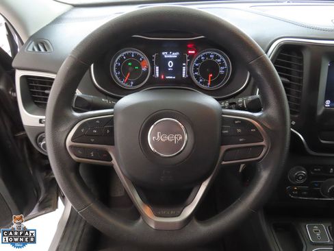 Used 2019 Jeep Cherokee Latitude w/ Popular Appearance Group FWD image 14