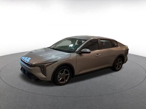 Used 2025 Kia K4 FWD image 9