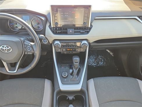 Used 2021 Toyota RAV4 XLE image 24