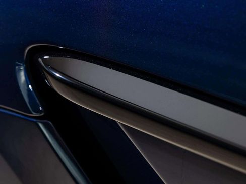 New 2026 Aston Martin DBX 707 image 9