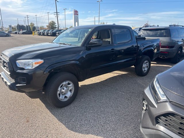 Certified 2023 Toyota Tacoma SR AWD/4WD image 3