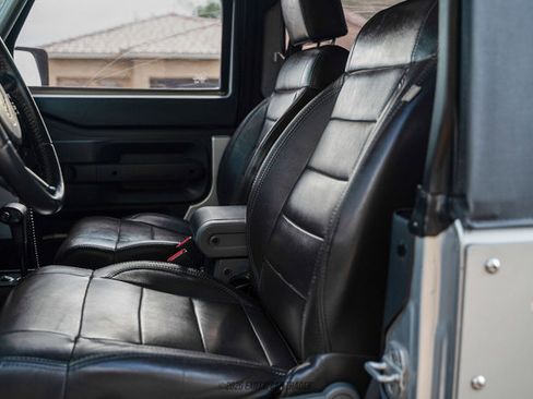 Used 2008 Jeep Wrangler Rubicon w/ Dual Top Group image 34