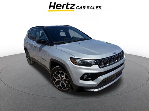 Used 2025 Jeep Compass Limited image 1