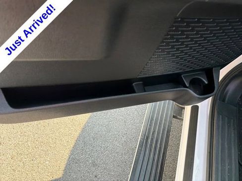 Used 2017 Ford Expedition Limited w/ Equipment Group 301A RWD image 19