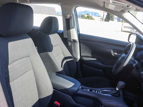 Certified 2024 Honda HR-V LX image 17