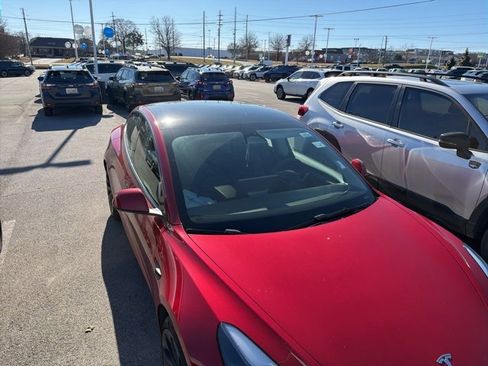 Used 2023 Tesla Model 3 Performance image 5