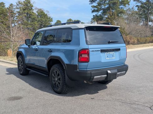 Used 2024 Toyota Land Cruiser image 7