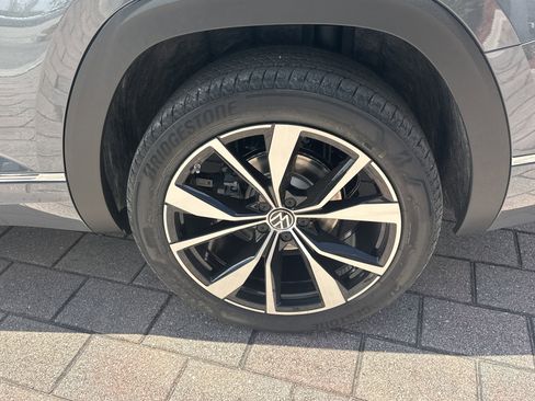 New 2026 Volkswagen Atlas SEL Premium R-Line AWD/4WD image 10
