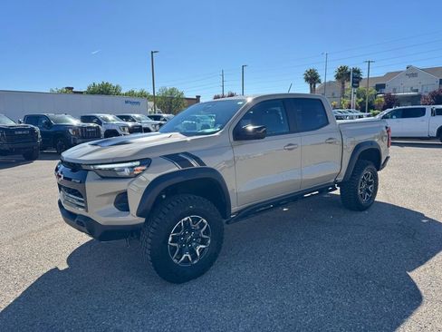 Used 2024 Chevrolet Colorado ZR2 w/ ZR2 Convenience Package III image 1