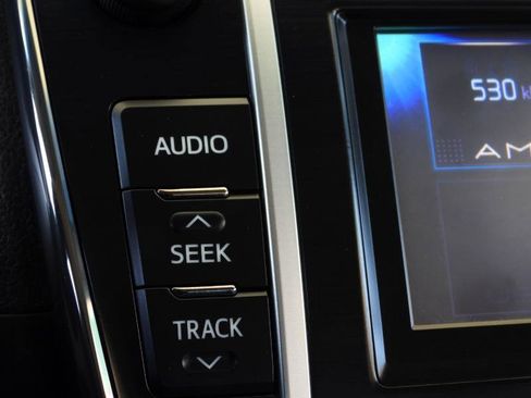 Used 2012 Toyota Camry LE image 40