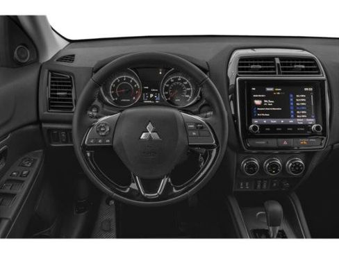 Used 2025 Mitsubishi Outlander Sport LE AWD/4WD image 10