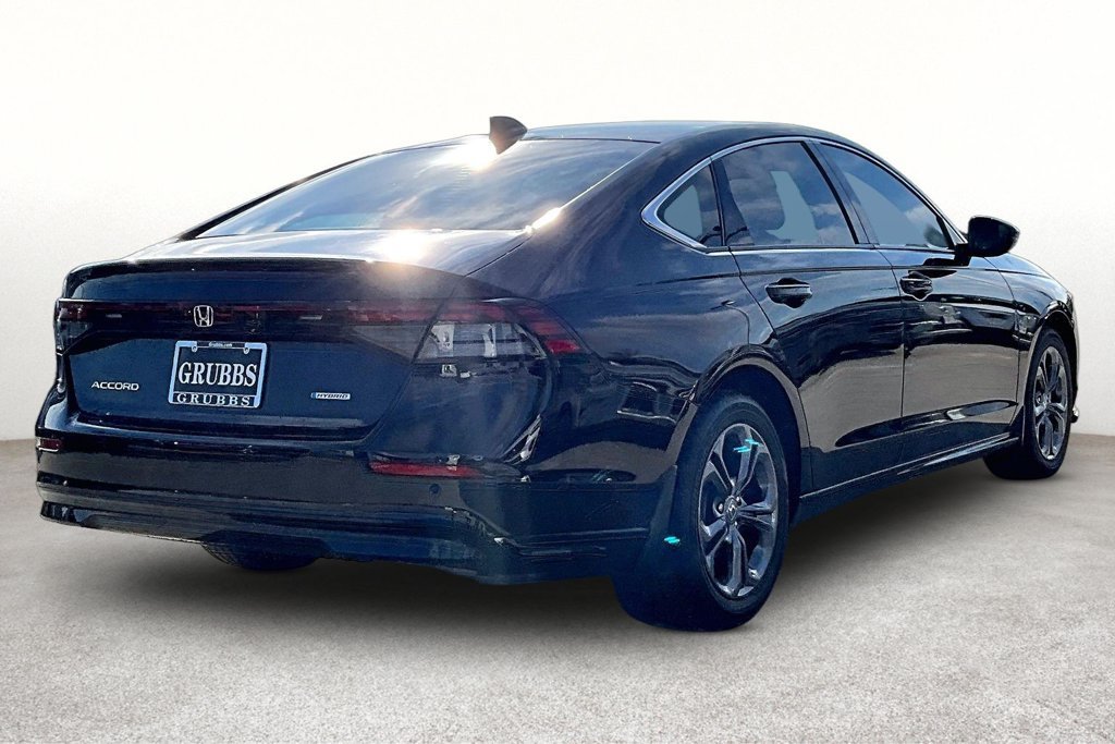 Used 2024 Honda Accord EX-L image 2