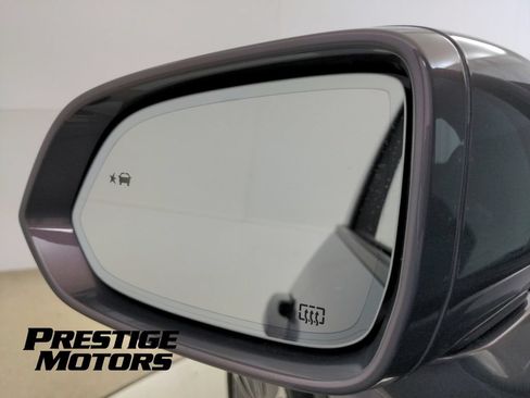 Used 2024 Chevrolet Blazer EV LT AWD/4WD image 15
