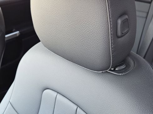 Used 2026 Mercedes-Benz GLB 250 image 14