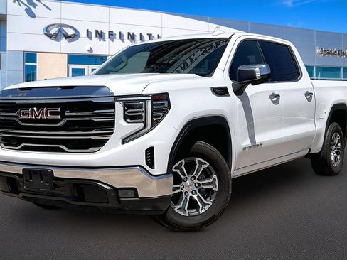 Used 2025 GMC Sierra 1500 SLT RWD image 1
