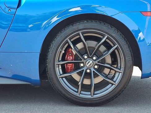 Certified 2024 Nissan Z Performance w/ Floor Mat Package RWD image 10