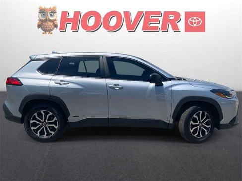 Used 2024 Toyota Corolla Cross S image 2