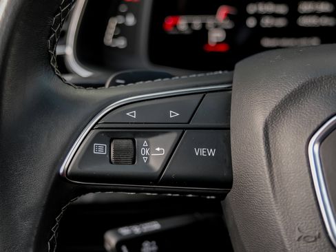 Used 2021 Audi Q8 Premium w/ Convenience Package image 18