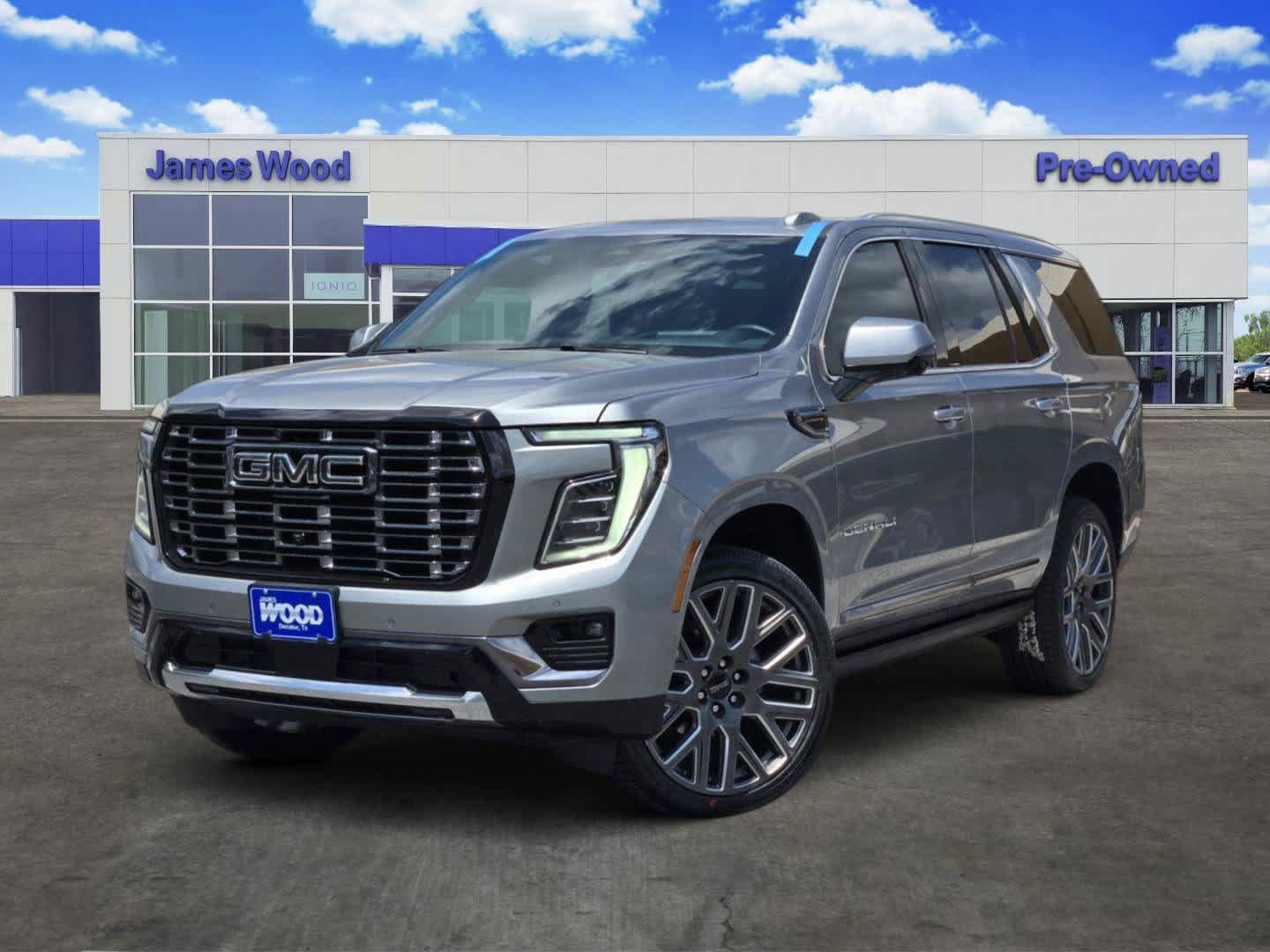 Certified 2025 GMC Yukon Denali Ultimate AWD/4WD image 1