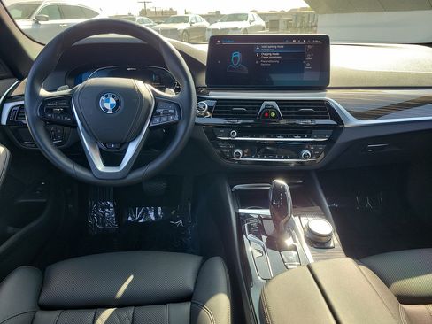 Used 2023 BMW 530e w/ Convenience Package RWD image 10