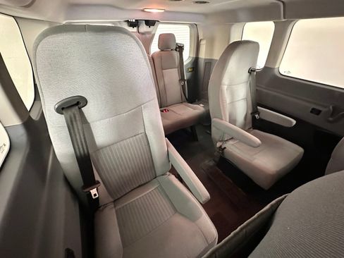 Used 2019 Ford Transit 350 XLT RWD image 32