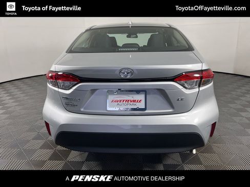 Used 2026 Toyota Corolla LE image 8