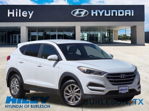 Used 2018 Hyundai Tucson SE image 1