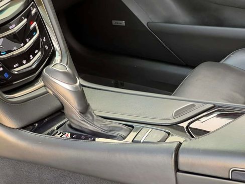 Used 2018 Cadillac CTS Luxury RWD image 22